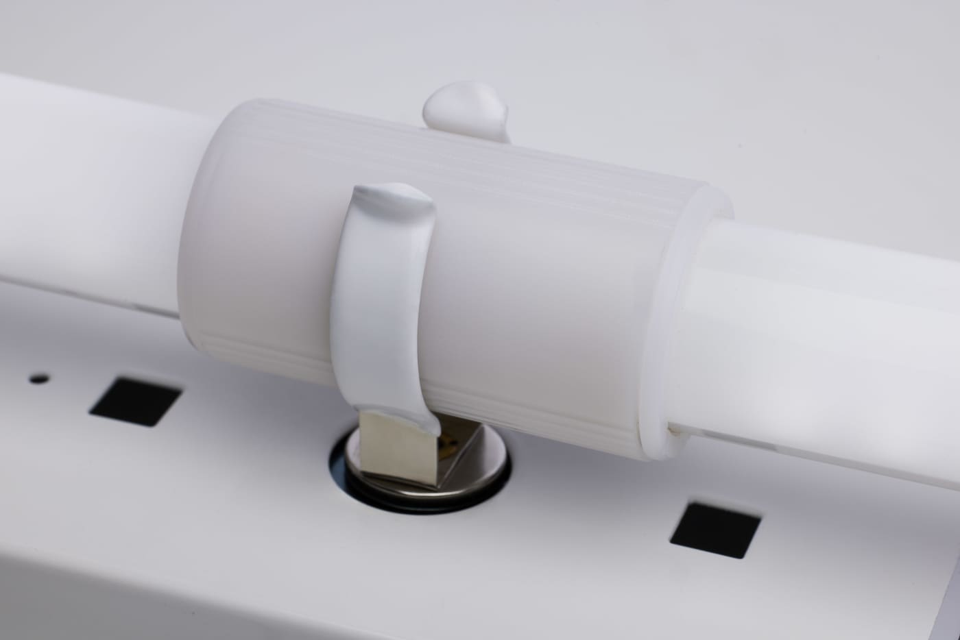 8ft T8 LED Tube, Ballast Bypass, R17d/FA8, 24/32/40W Selectable, 3500/4400/5500 lm, 5-CCT Selectable (3000K–6500K), 120–277V - Buchanan Lighting LTD.